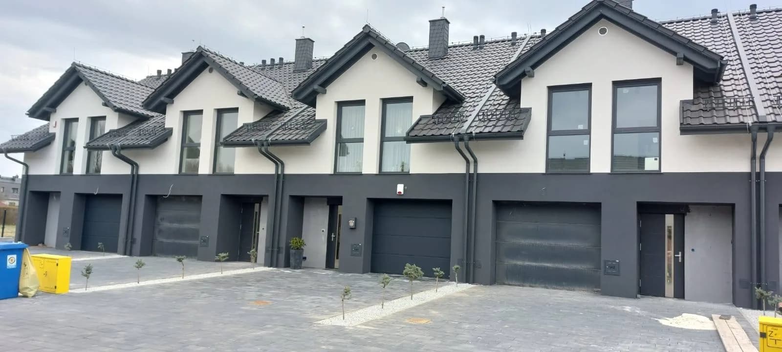 Dom szeregowy Nowa Jaśminowa Jelenia Góra – zdjęcie 1